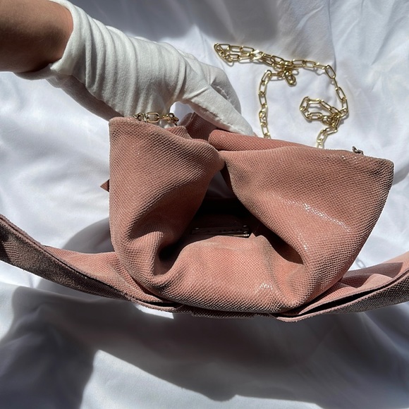 RED Valentino Shimmery Dusty Pink Bow Clutch Crossbody Bag With Gold Chain Strap - Picture 11 of 16